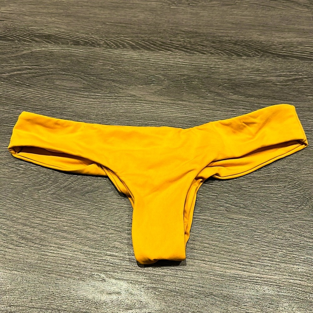 Midori Bikini bottom